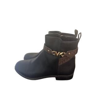 Michael Kors Farrah leather and logo ankle boots 7M z1